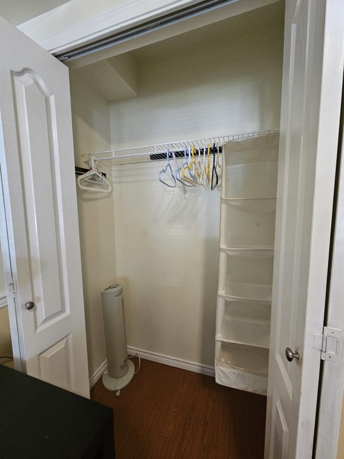 Abril Mendoza cordova's room