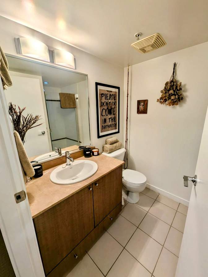 Christal Sarana's room