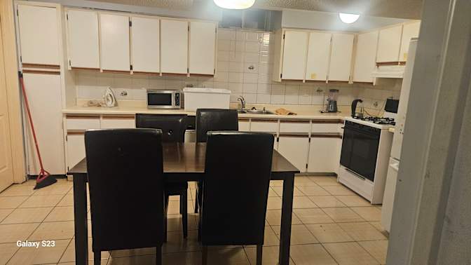 Photo of Ebenezer's room