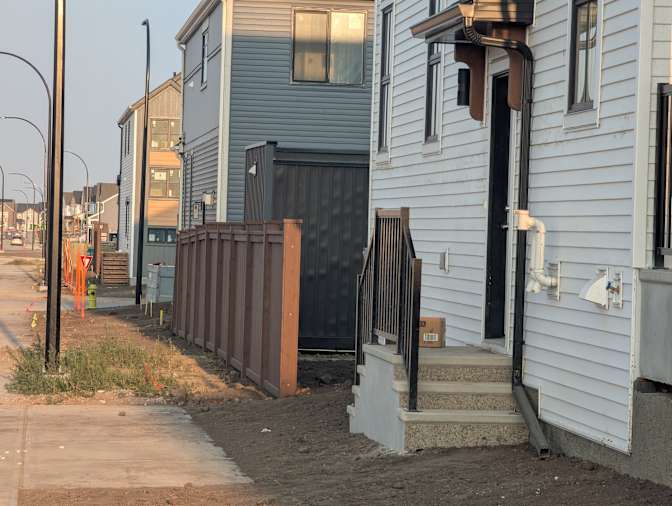 STUDENTS, INTERNS & YOUNG PROFESSIONALS's room