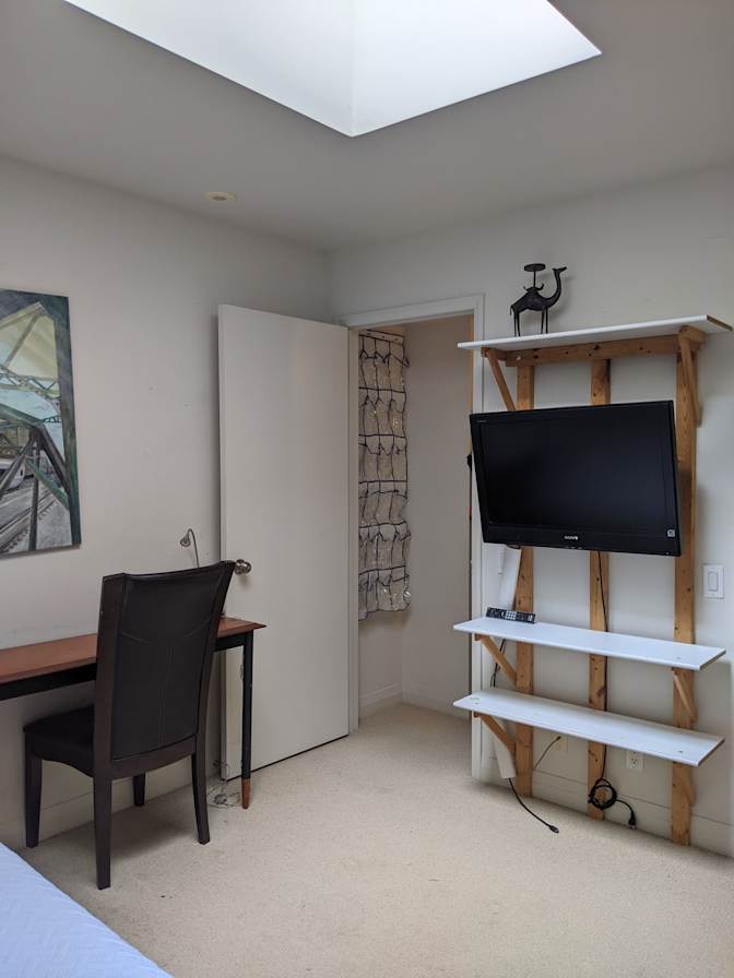 Photo of Valhalla's room