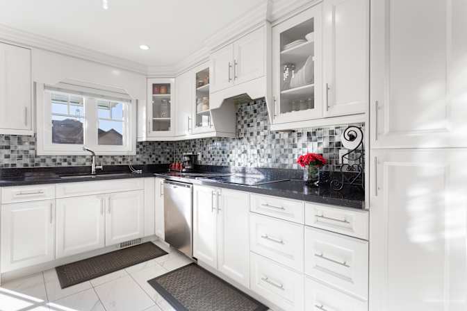 Jennifer Dsouza's room