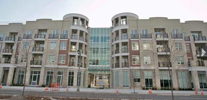 Cozy Cristine's Shared Condo's room