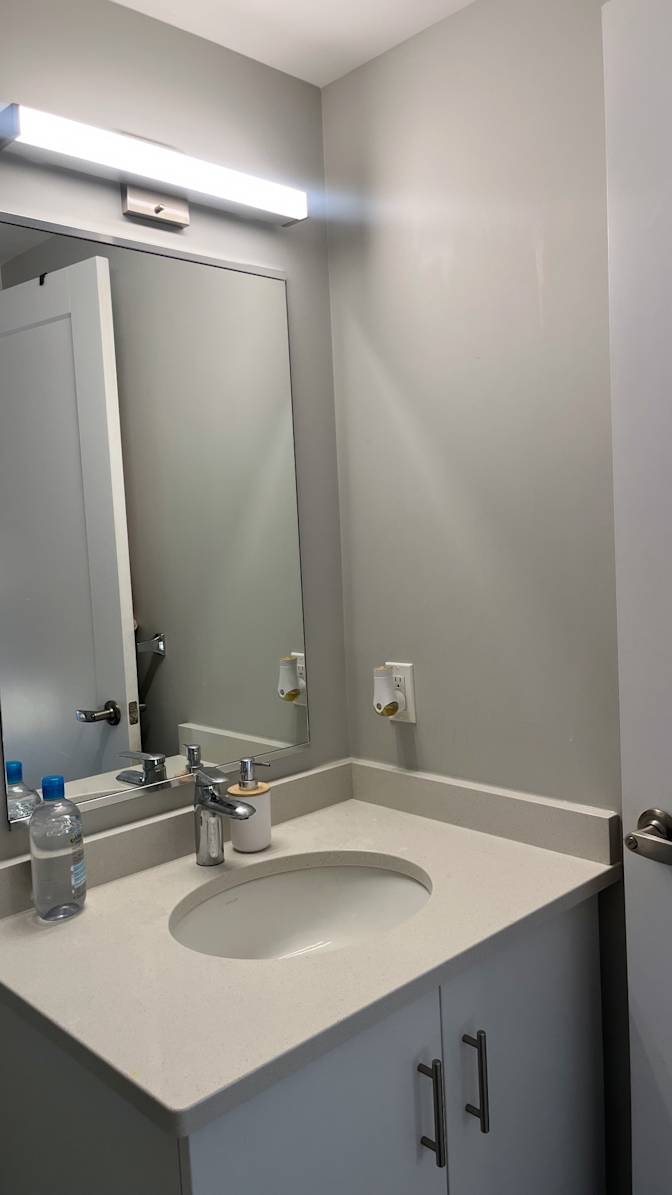 Allison M Juarez's room