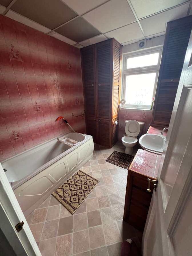 Photo of Kam Kahlon's room
