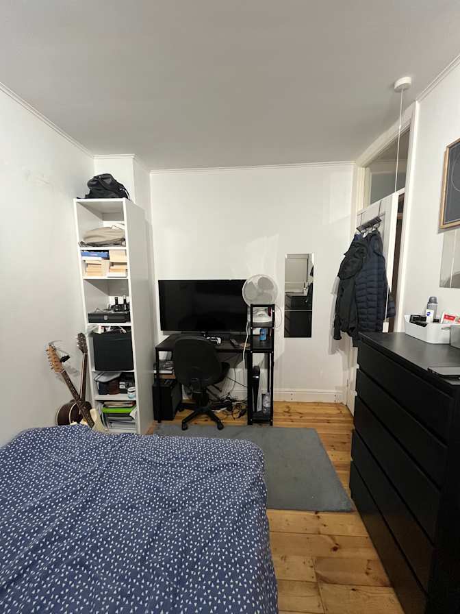 Photo of Stefan's room