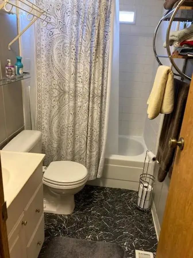 Photo of Suzanne's room