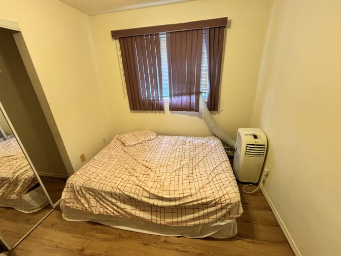 Ethan O’Quinn's room