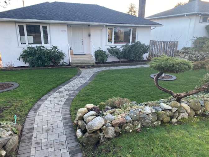 Oksana Friesen's room