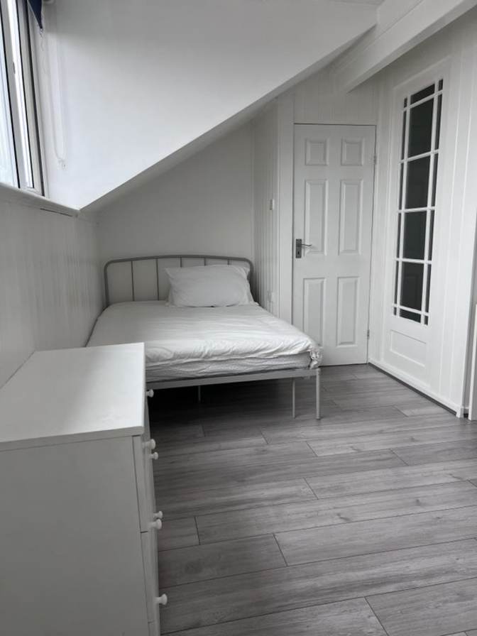 Photo of DAVE's room