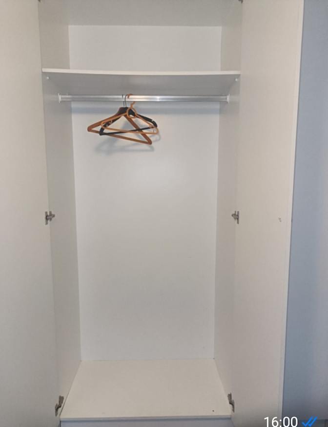 Photo of V HENDRICKS's room