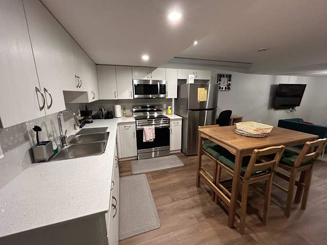 Tunji Singerr's room