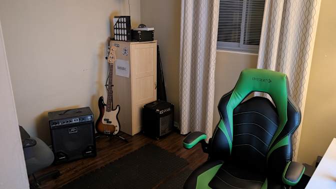 Stephanies' Room's room