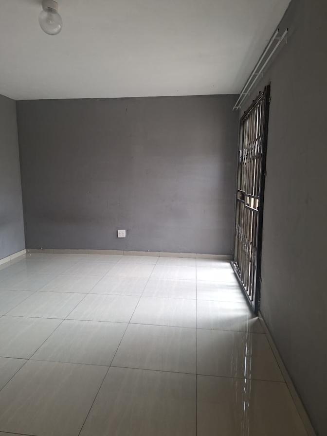 Photo of Nkosinathi Nkosi's room