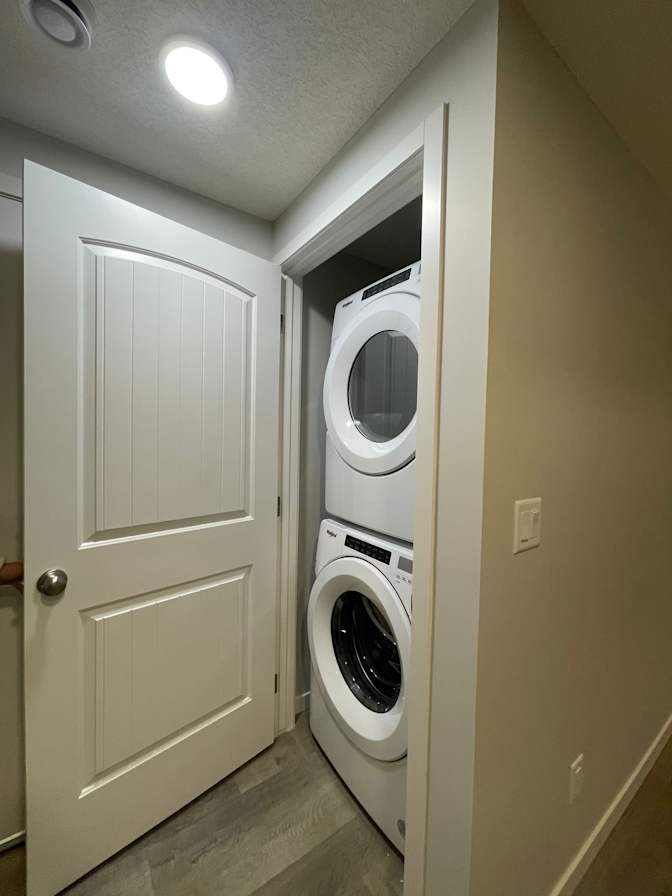 Hinal Thakkar's room