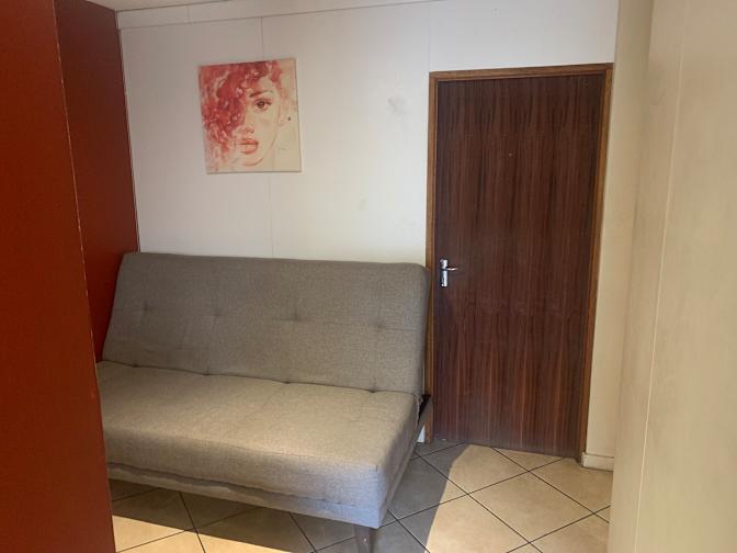 Photo of Carlton's room