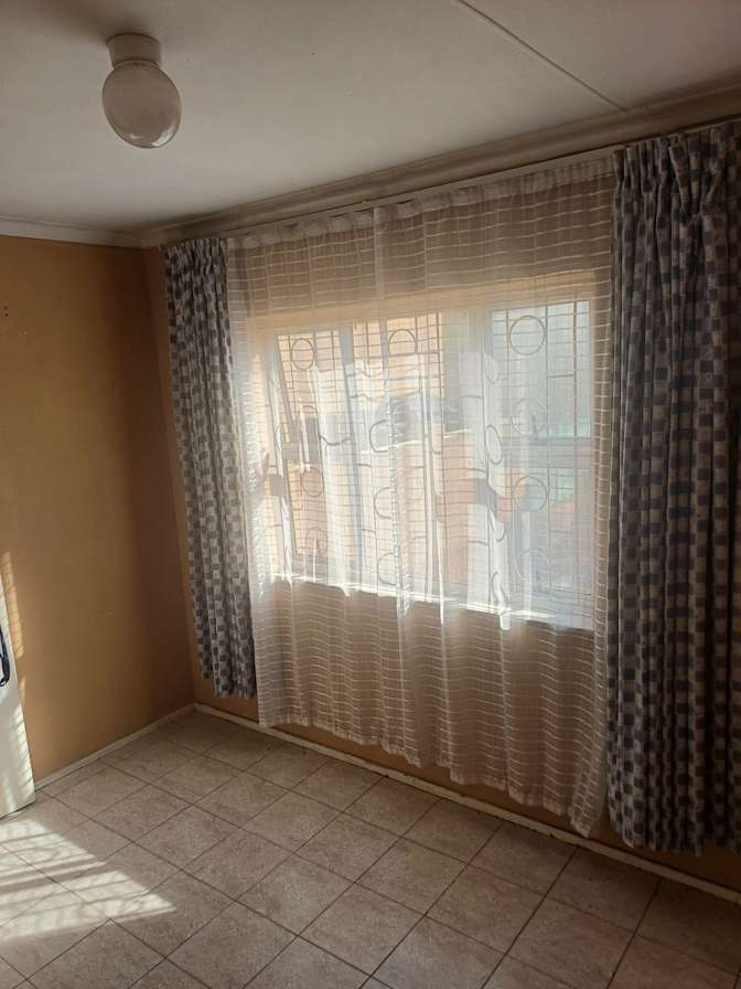 Photo of Sibusiso Thusi's room
