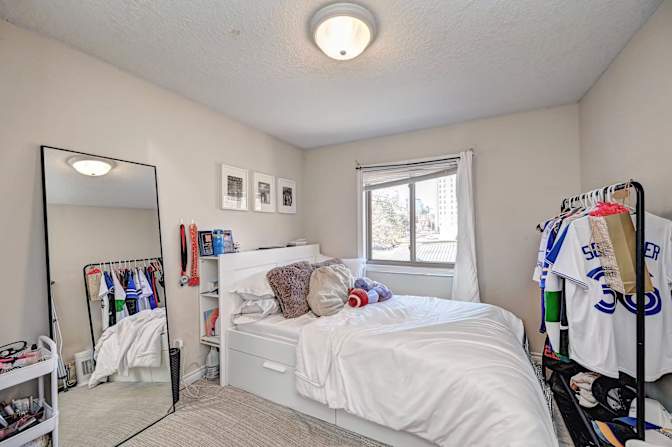 Photo of Naomi Jade's room