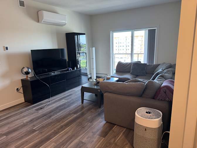 kaitlin sweetapple's room