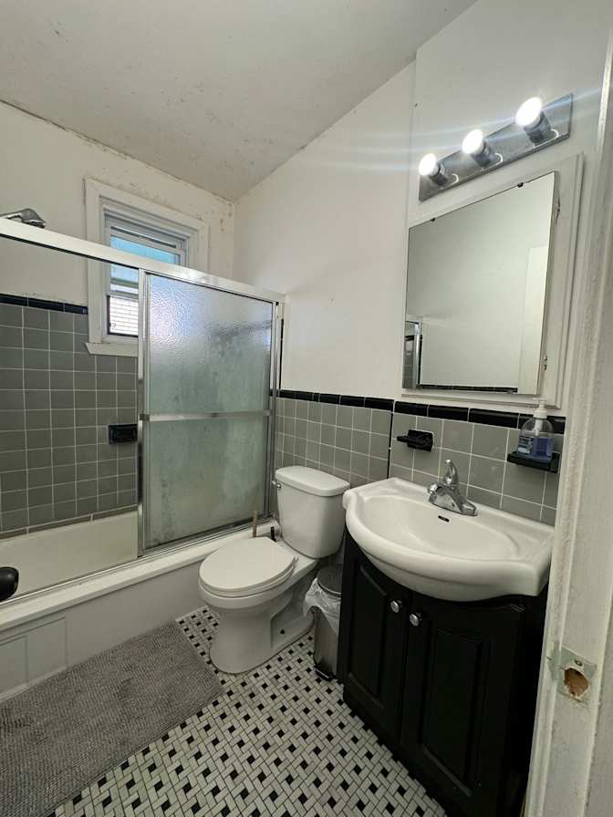 Photo of Juan's room