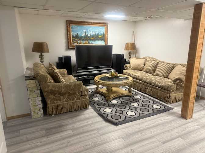 Anita  goorcharan's room