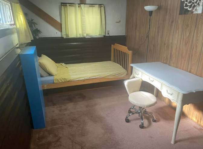 Photo of Hero's room