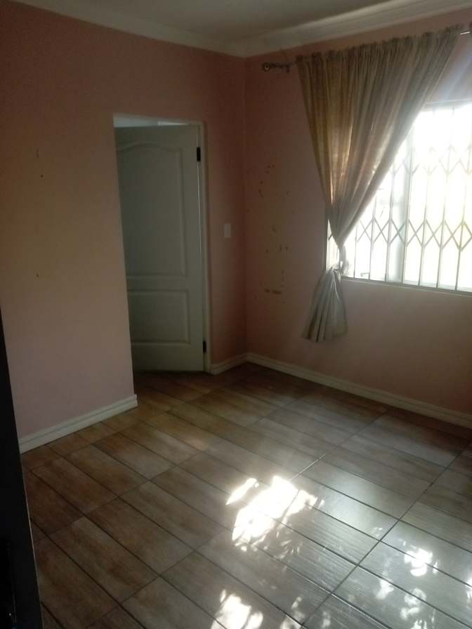 Photo of Aubin's room