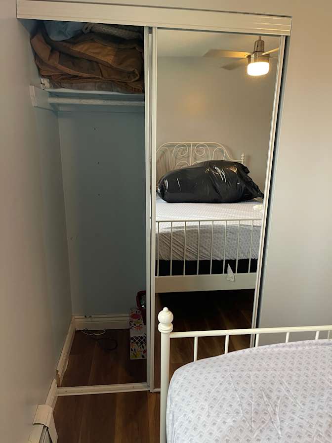 Photo of Kenneth's room