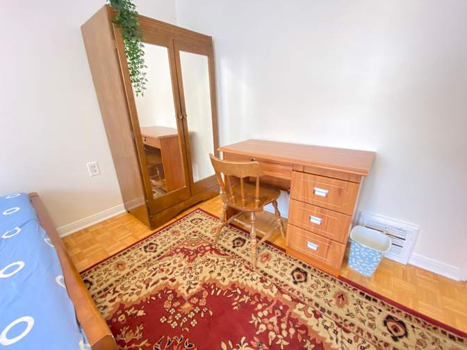 Toronto Rentals's room