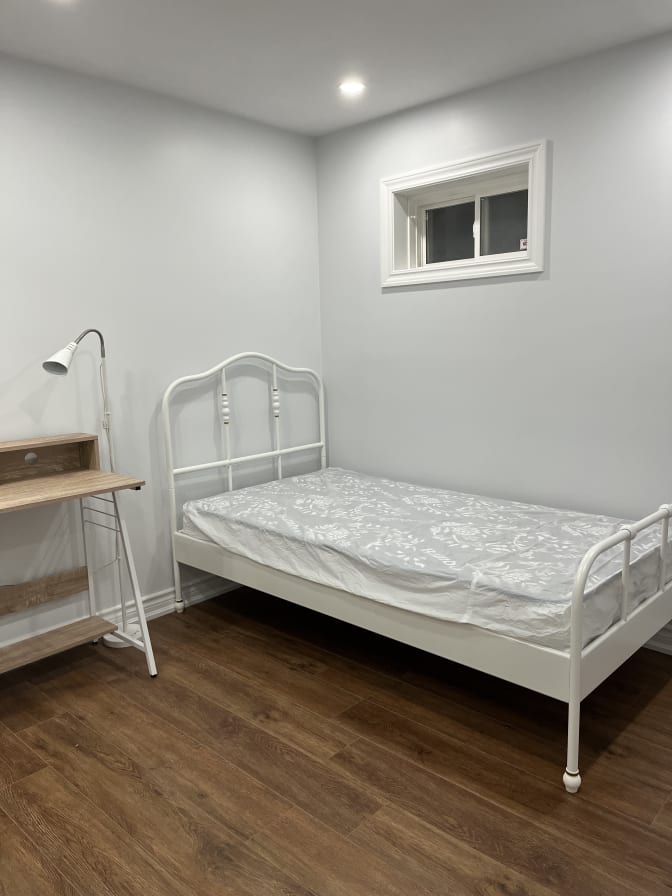 Conelita De Villa's room