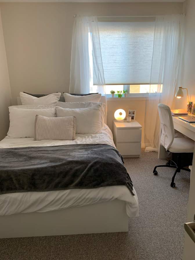 Kristina oakes's room