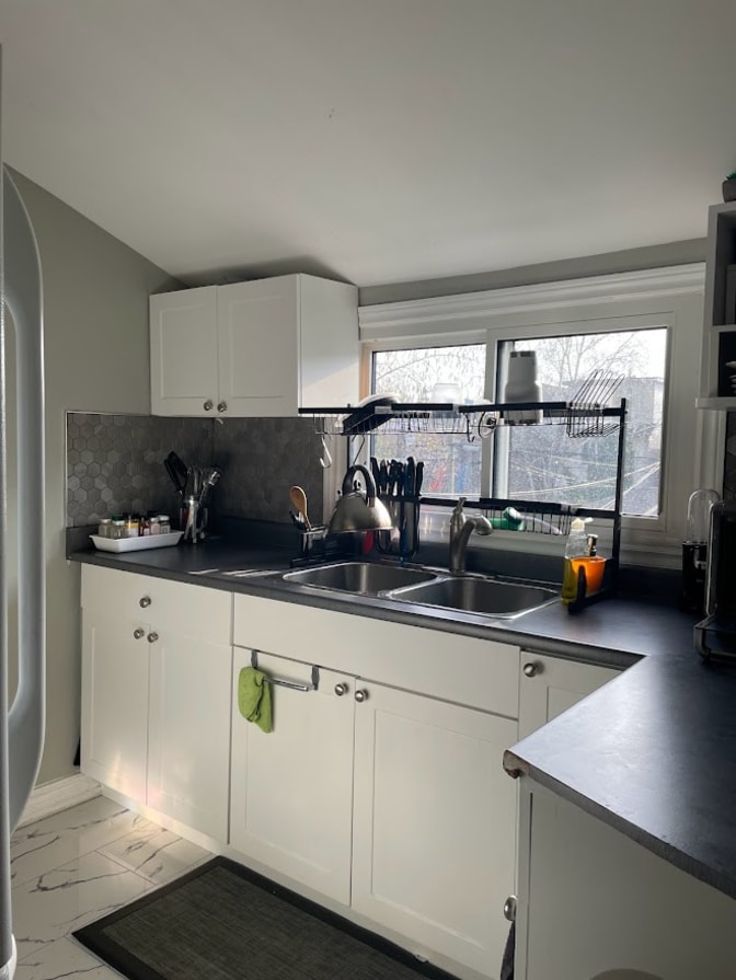 Vaishnavi Thakur's room