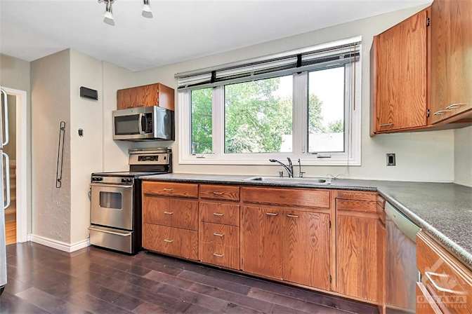 Chanel Derouin's room