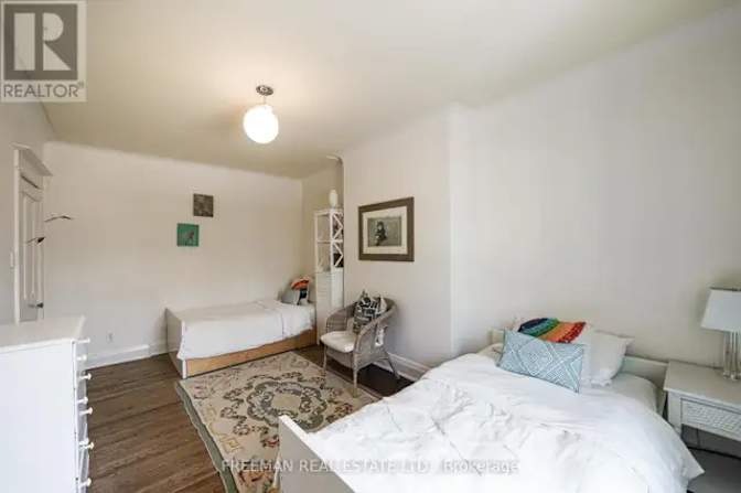 Ariel Benavidez's room