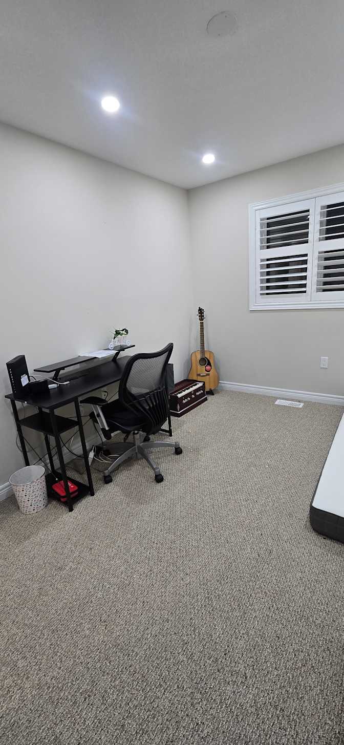 SUBHABRATA DUTTA's room