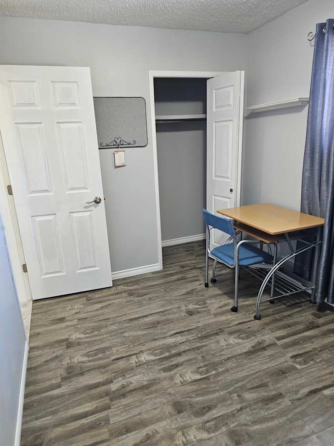 Derrick P Francis's room