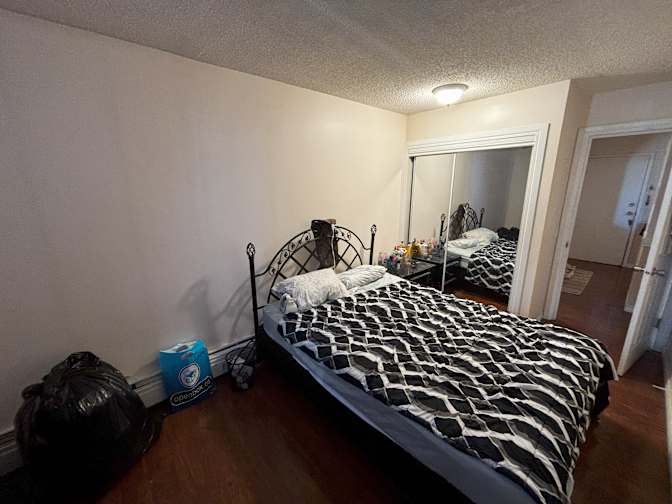 Photo of Zaki Khalfan's room
