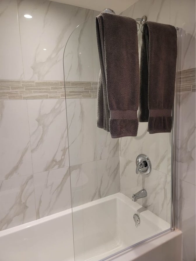 Lucas J Lynette-Krech's room