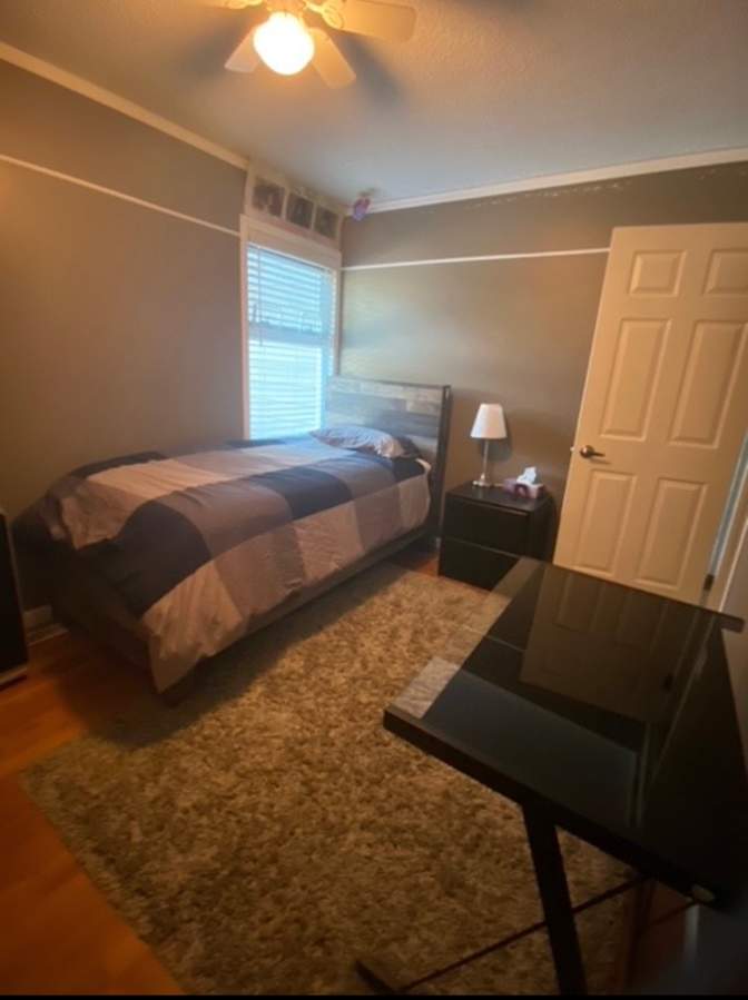 Ronna-Lee Dusang's room