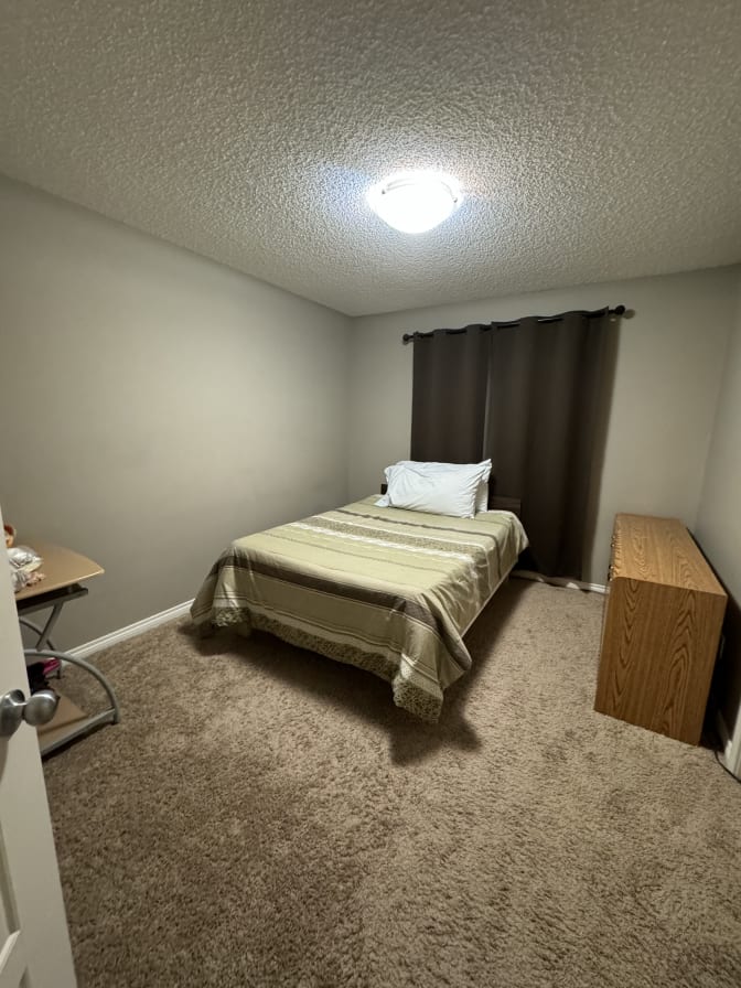 Photo of Mayhen's room