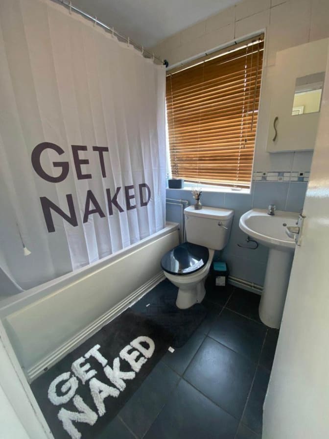 Photo of Ish's room