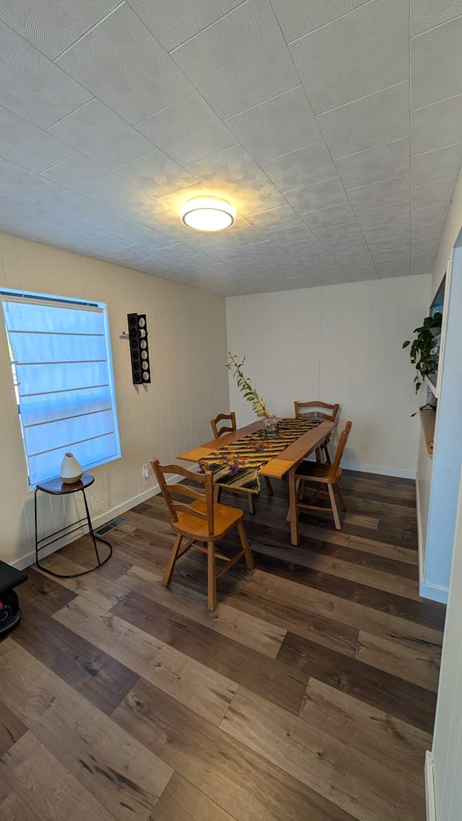 Holly Ouellette's room