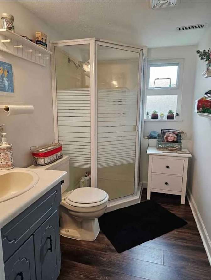 Photo of Tammy Kurtz's room