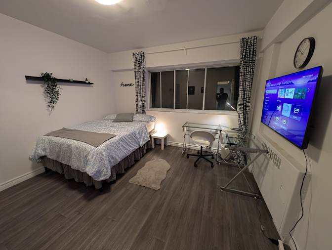 Photo of Serdar's room