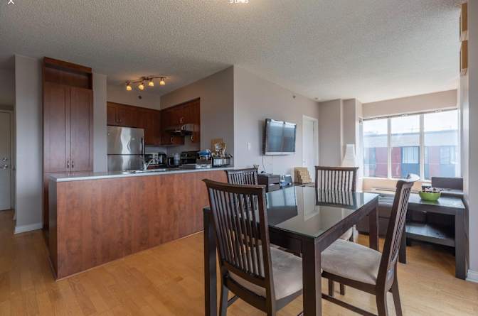 Anika Bahadur's room