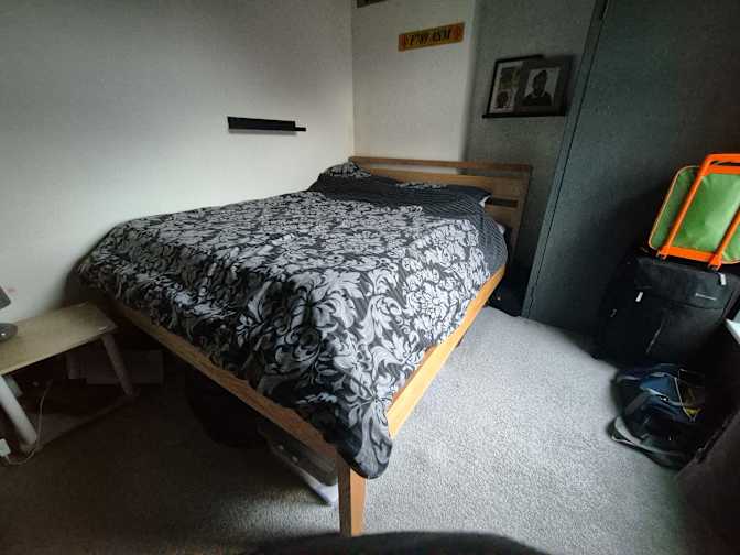 Photo of Sat's room
