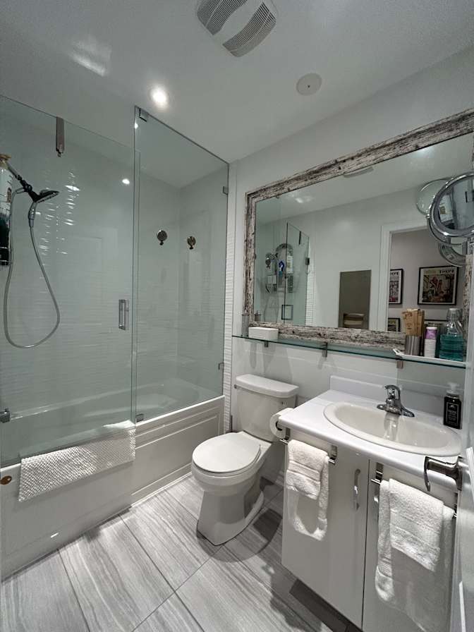 Photo of First Green's room