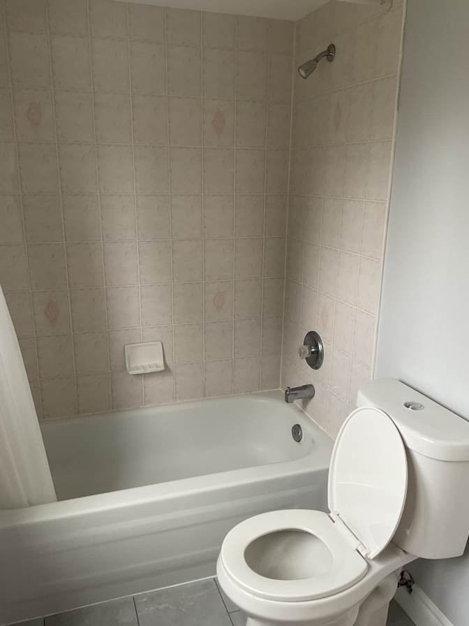 Hamilton Mountain's room