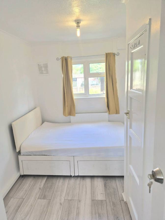 Photo of Manny's room