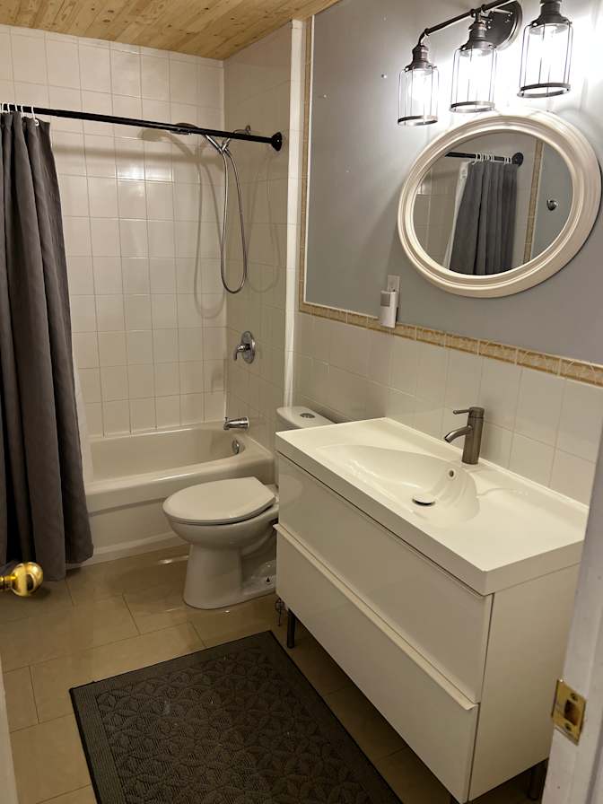 Nick Sarkovski's room